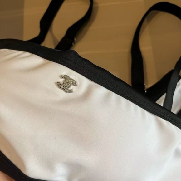 <AUTHENTIC>CHANEL Swimsuit - Picture 7 of 8
